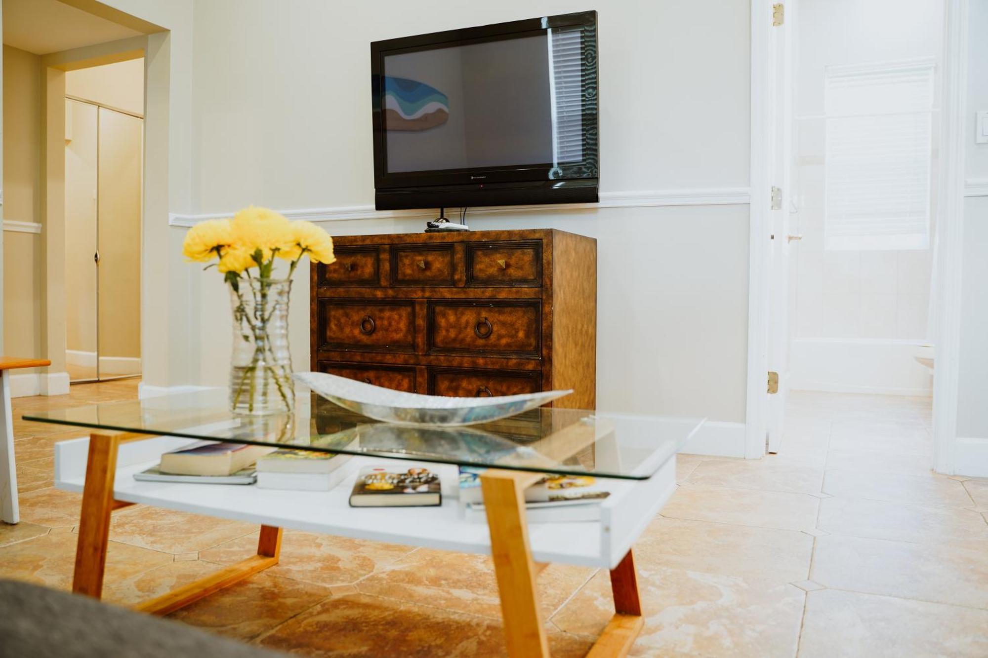 Shangri-La Boutique Bed & Breakfast West Bay Rum bild