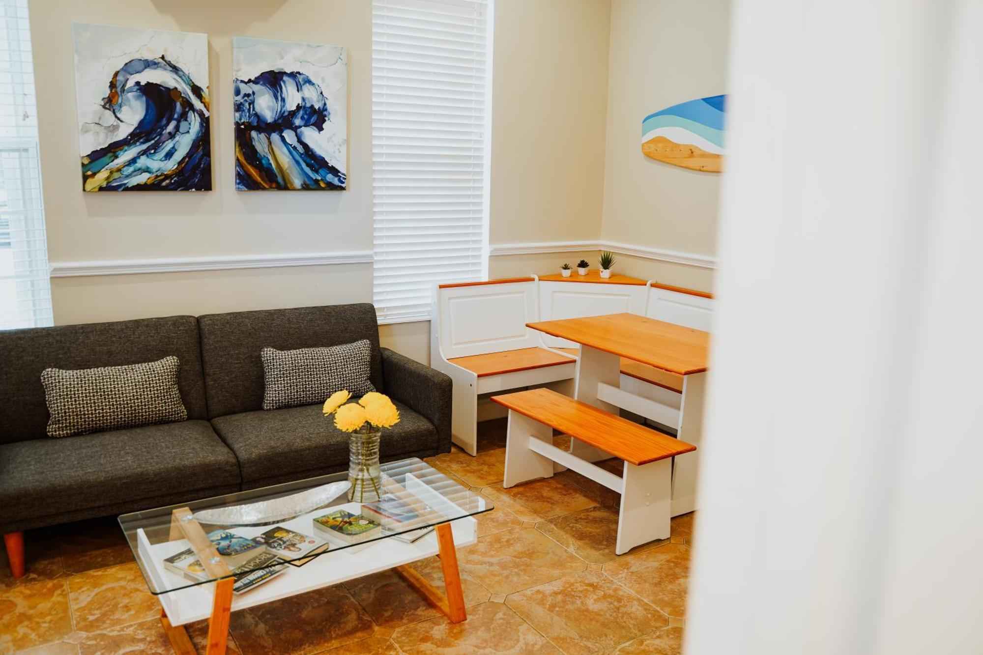Shangri-La Boutique Bed & Breakfast West Bay Rum bild