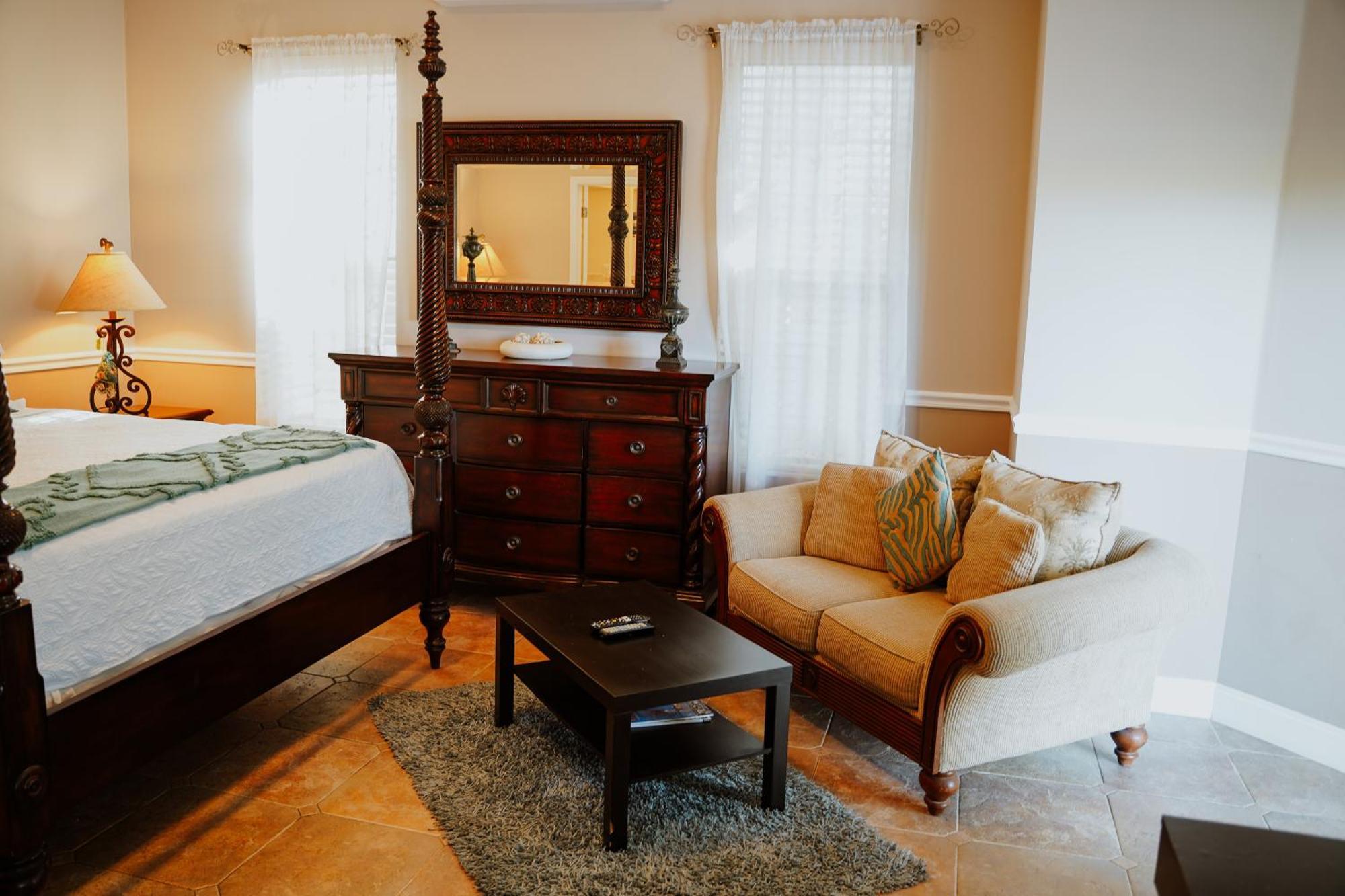 Shangri-La Boutique Bed & Breakfast West Bay Rum bild